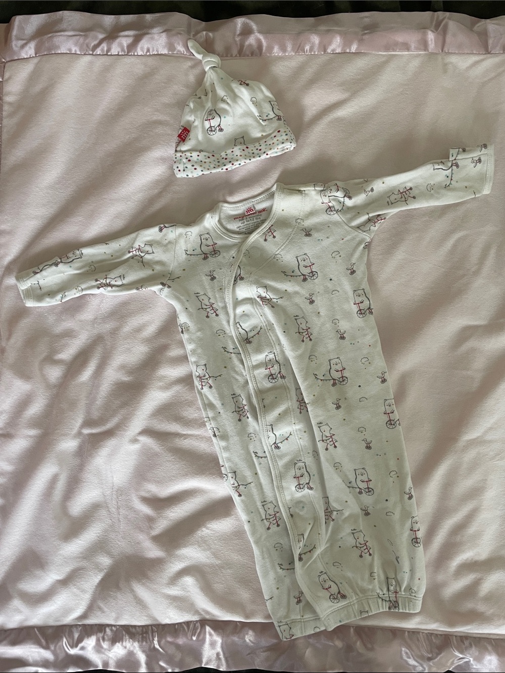 Magnetic Me White Sleep Sack and Knot Hat with Pink Character Print